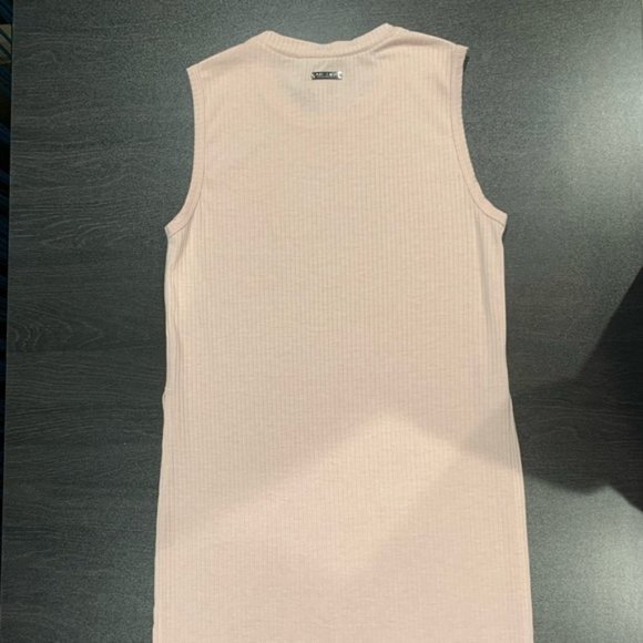 Betsy Johnson Tunic Workout Top - Picture 7 of 9